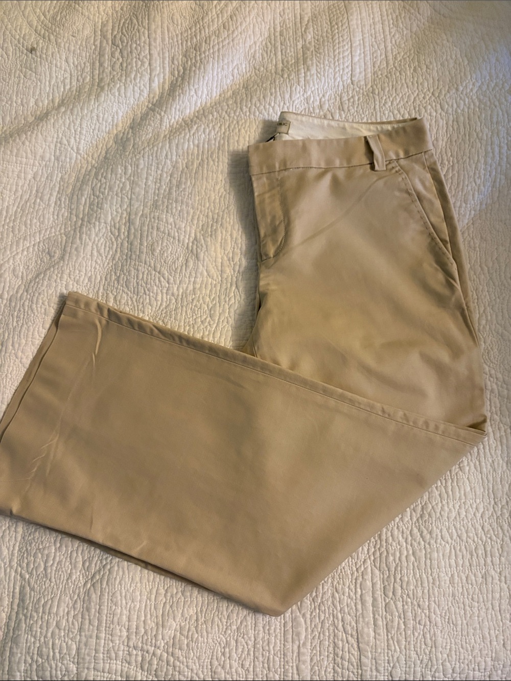 Classic Women's Chino Pants in Khaki